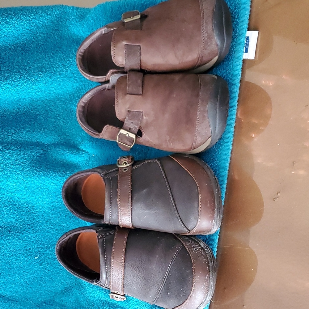 Two pair Merrell clog/mules